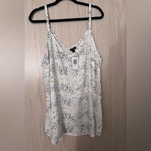 Torrid Women's White and Gray Leopard Print Top